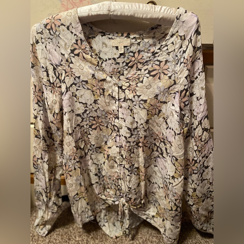 Floral long sleeve top